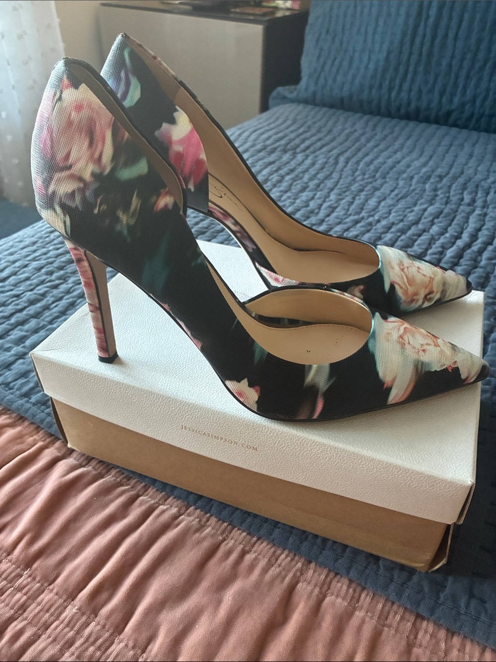 Jessica Simpson Black Floral Pointed-Toe Stiletto Pumps